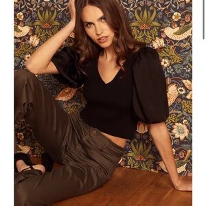 Caballero Andrea Top Black Puff Short Sleeve Vneck Knit Ribbed Crop Sz S